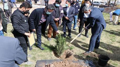 پاسداشت یاد و نام جانبخشان عزیز با نام گذاری و کاشت نهال در بوستان اهدا
